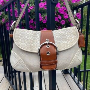 Vintage Coach Soho Signature Hampton Buckle 6818 Shoulder Purse Cream